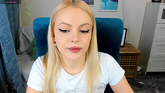 KatherineePierce online show from 22, 5, 2026