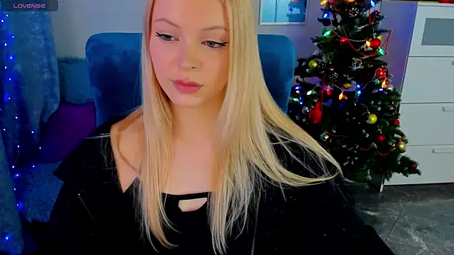 KatherineePierce online show from 13, 12, 2025