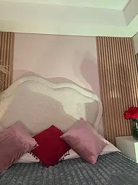 Valeria carter online show from 25, 3, 2026