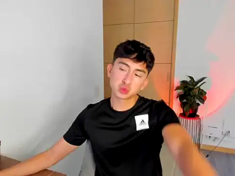 sweettaaron01 online show from 17, 9, 2025