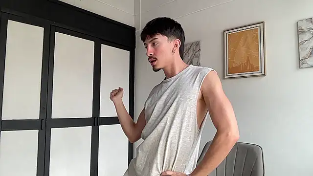 sweettaaron01 online show from 16, 2, 2026