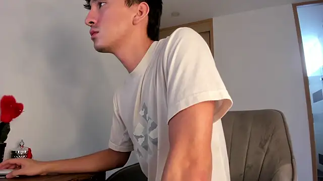 sweettaaron01 online show from 4, 10, 2025