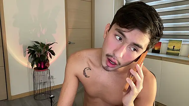 sweettaaron01 online show from 18, 10, 2025