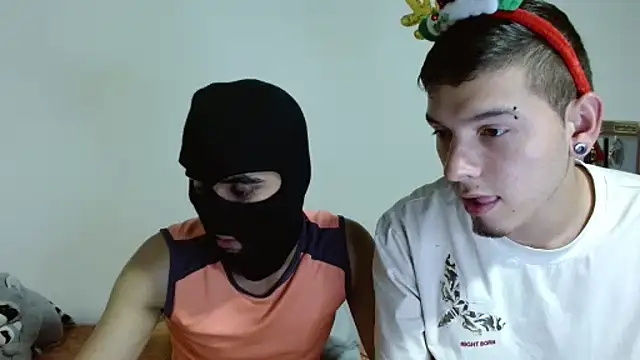 Maiki Foxx online show from 22, 11, 2025