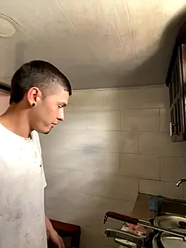 Maiki Foxx online show from 25, 10, 2025