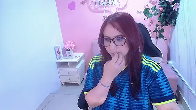 Snapshot of bellatrix_ch chatting on 17, 6, 2026 bellatrix ch online show from 17, 6, 2026