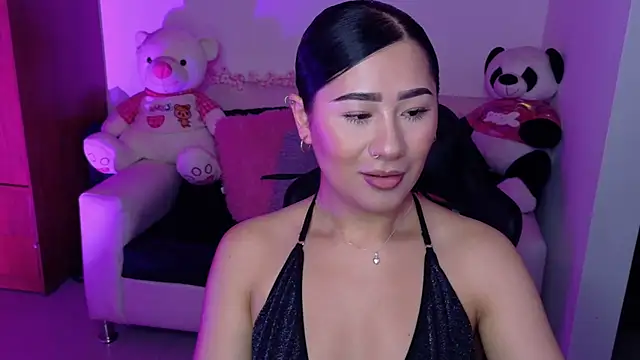 Snapshot of evelyn_ch_ chatting on 6, 11, 2025 evelyn ch online show from 6, 11, 2025