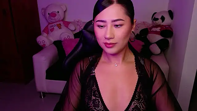 Snapshot of evelyn_ch_ chatting on 11, 11, 2025 evelyn ch online show from 11, 11, 2025