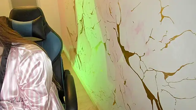 Scarbadgirl  online show from 24, 4, 2026