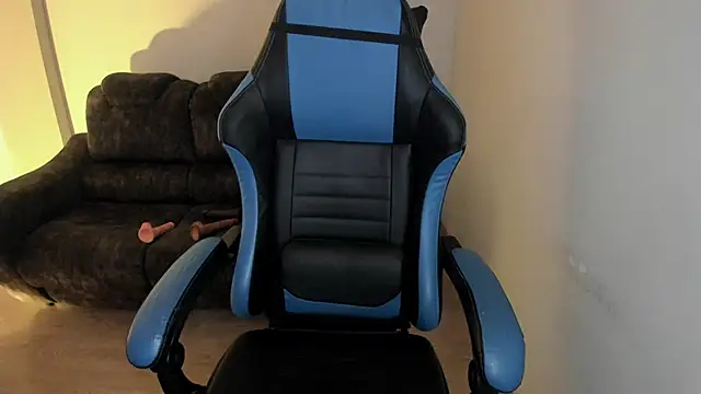 Scarbadgirl  online show from 9, 9, 2025