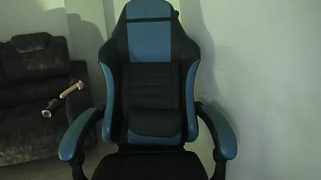 Scarbadgirl  online show from 11, 10, 2025