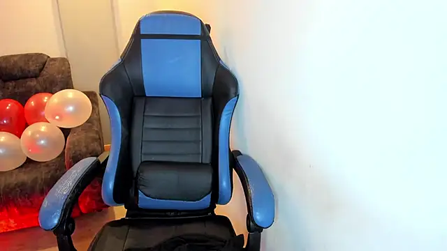 Scarbadgirl  online show from 15, 2, 2026