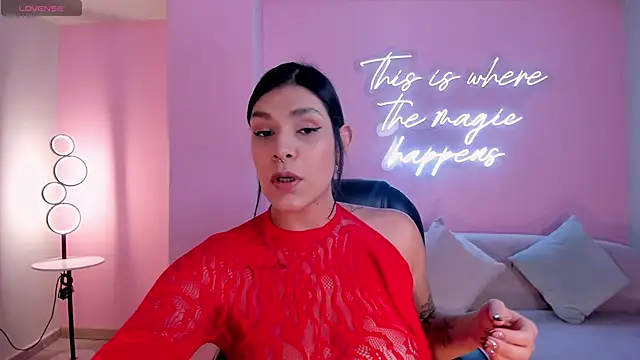 SarahYates online show from 4, 3, 2026