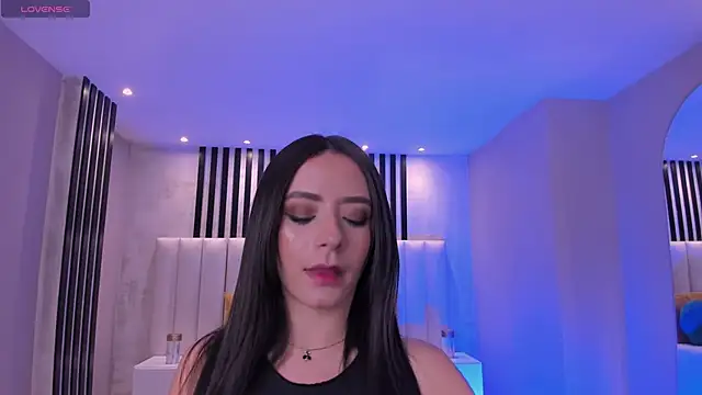 IsabellaMoreau online show from 31, 10, 2025