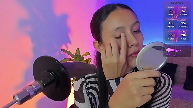 alicemoon   online show from 11, 11, 2025