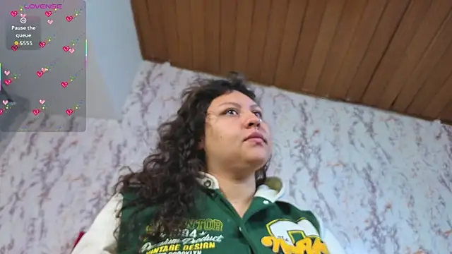 Larissa Antonella online show from 11, 10, 2025