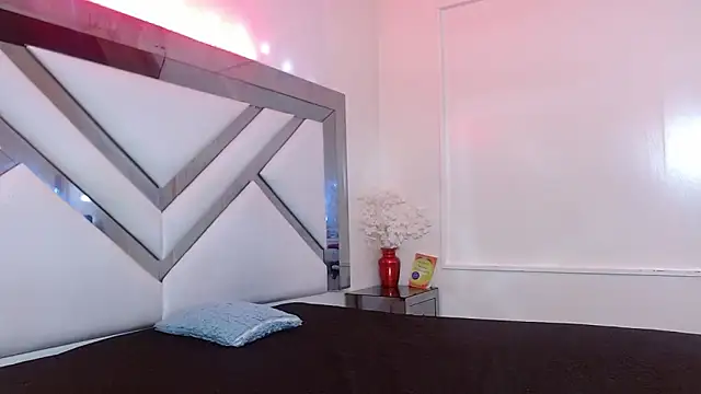 samara selene online show from 18, 12, 2025