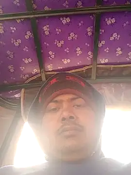 Snapshot of CatchingBouquet chatting on 12, 1, 2026 CatchingBouquet online show from 12, 1, 2026