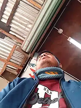 Snapshot of CatchingBouquet chatting on 18, 1, 2026 CatchingBouquet online show from 18, 1, 2026