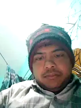 Snapshot of CatchingBouquet chatting on 6, 1, 2026 CatchingBouquet online show from 6, 1, 2026