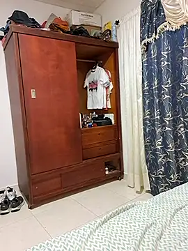 VikysDavis online show from 9, 10, 2025