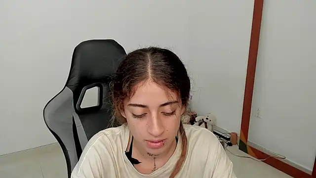 Snapshot of star_shooting8 chatting on 7, 1, 2026 star shooting8 online show from 7, 1, 2026