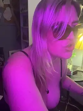 Snapshot of Granlady7 chatting on 19, 12, 2025 Granlady7 online show from 19, 12, 2025