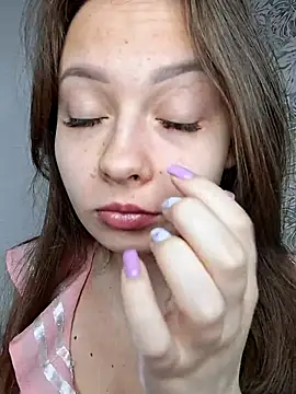 Olivia OliV online show from 26, 5, 2026