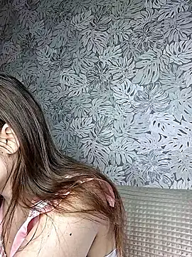 Olivia OliV online show from 22, 4, 2026