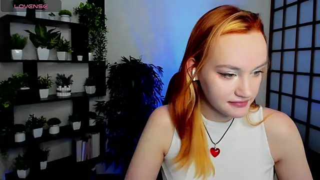 Ida FaneStain online show from 5, 10, 2025