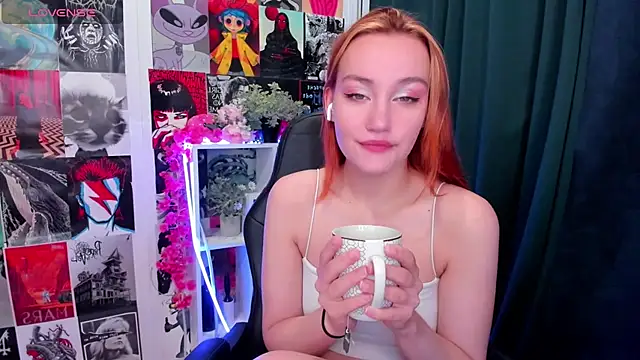 Ida FaneStain online show from 14, 9, 2025