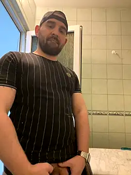 Snapshot of Shots_of_sperm chatting on 1, 12, 2025 Shots of sperm online show from 1, 12, 2025