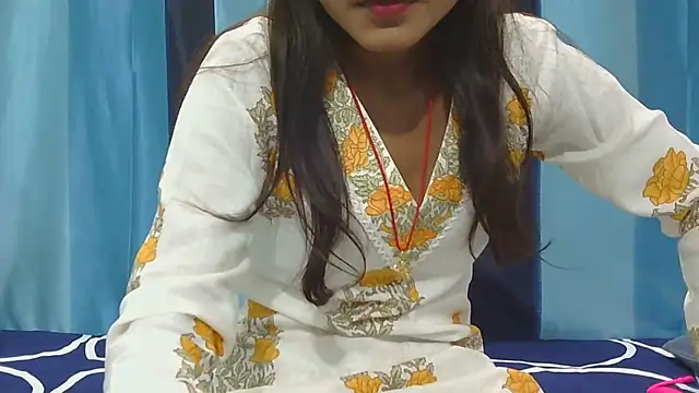 Aarti misty71 online show from 4, 11, 2025