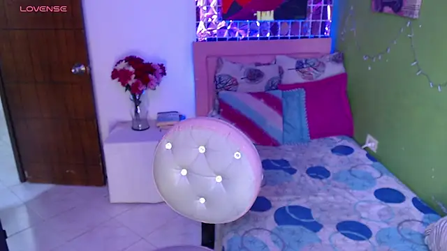 Snapshot of katherinnyazz chatting on 30, 11, 2025 katherinnyazz online show from 30, 11, 2025