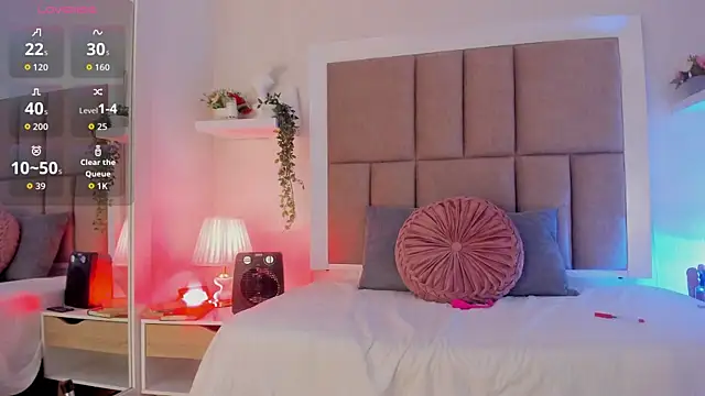 Alisson Owen online show from 5, 10, 2025