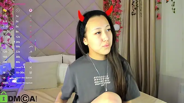 Snapshot of Nelly_Kimm chatting on 2, 12, 2025 Nelly Kimm online show from 2, 12, 2025