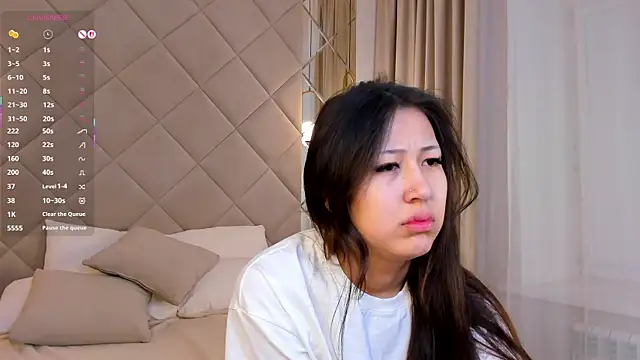 Snapshot of Nelly_Kimm chatting on 9, 11, 2025 Nelly Kimm online show from 9, 11, 2025