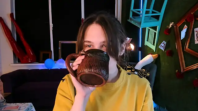 TessaMill online show from 7, 10, 2025