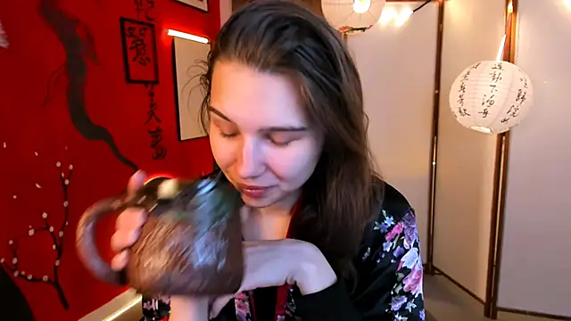 TessaMill online show from 14, 9, 2025