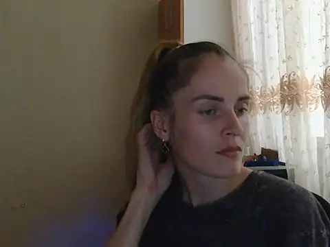 JayeTyler online show from 16, 11, 2025