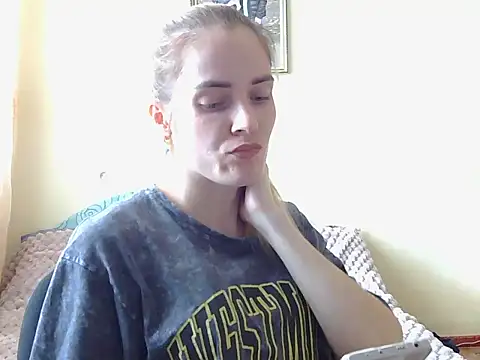 JayeTyler online show from 17, 12, 2025