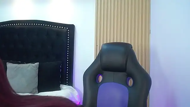 VeronicaBlake online show from 15, 4, 2026