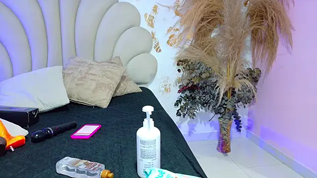 kiaratentation online show from 26, 9, 2025