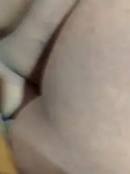 Dassing strip couple online show from 16, 9, 2025