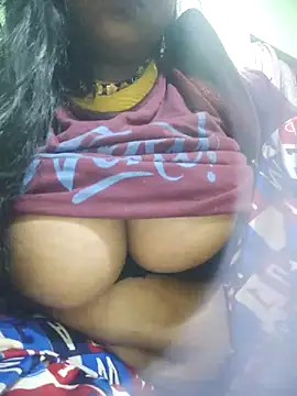 Dassing strip couple online show from 17, 12, 2025