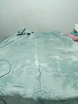 ShySexyBaddiexx online show from 29, 9, 2025