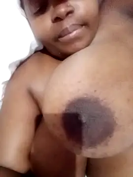 ShySexyBaddiexx online show from 20, 9, 2025