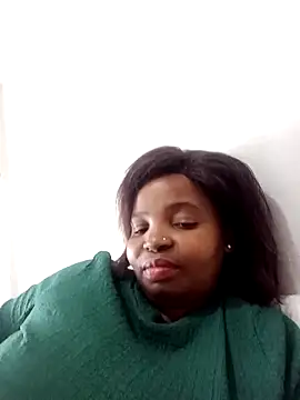 ShySexyBaddiexx online show from 22, 9, 2025