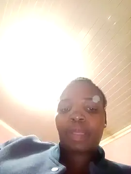 ShySexyBaddiexx online show from 12, 2, 2026