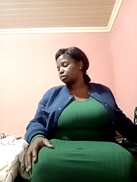 ShySexyBaddiexx online show from 14, 2, 2026